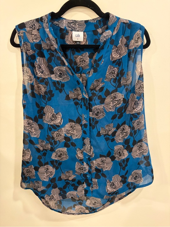 CAbi Tops - Cabi Blue Floral Sleeveless V-Neck Blouse Size M